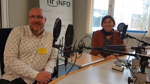 Boris Knopf und Mariela Milkowa im hr-iNFO-Studio
