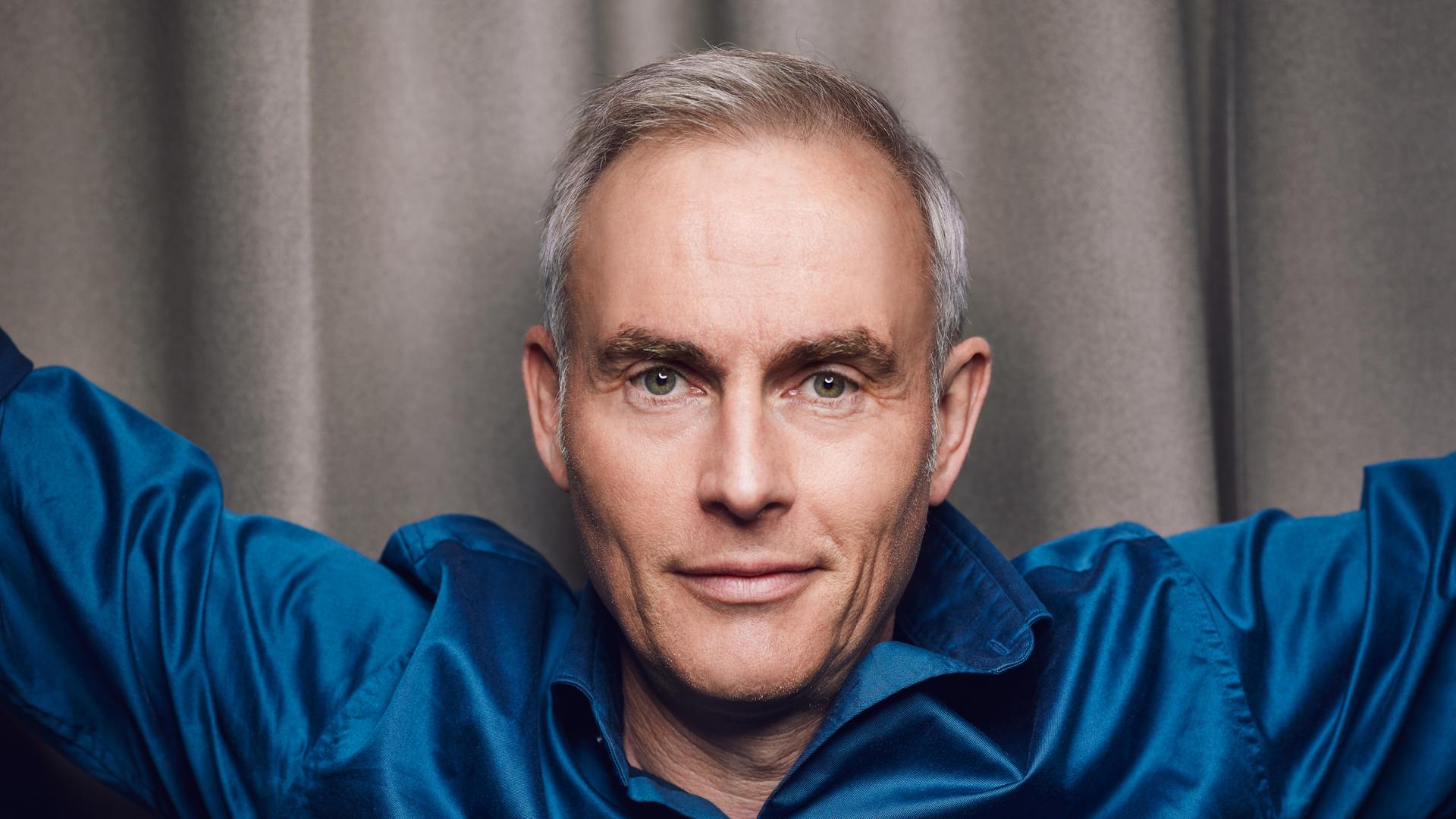 Comedian Johann König: Das ist wie Sex auf der Bühne - Podcast: hr-iNFO  Das Interview | hr-iNFO