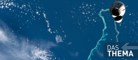 Die Crew Dragon für bemannte Missionen ist eine von zwei Varianten des Raumschiffs Dragon 2 des privaten Raumfahrtunternehmens SpaceX. 