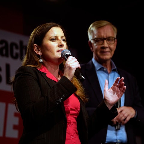 Janine Wissler mit den Linken-Vorsitzenden Dietmar Bartsch und Susanne Hennig-Wellsow 