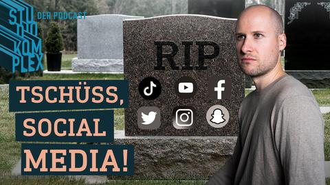Man sieht einen Grabstein mit den Icons von verschiedenen Social-Media-Plattformen.
