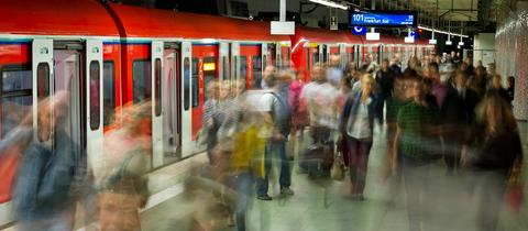 S-Bahnhaltestelle in Frankfurt