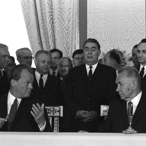 Unterzeichnung des Moskauer Vertrags durchBundeskanzler Willy Brandt und dem sowjetischen Ministerpraesidenten Alexei Nikolajewitsch Kossygin