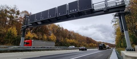 Messbrücke am Elzer Berg an der Autobahn A3